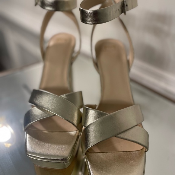 Marc Fisher LTD Women’s Strappy Dressy Platform Sandals Shoes - Picture 3 of 14